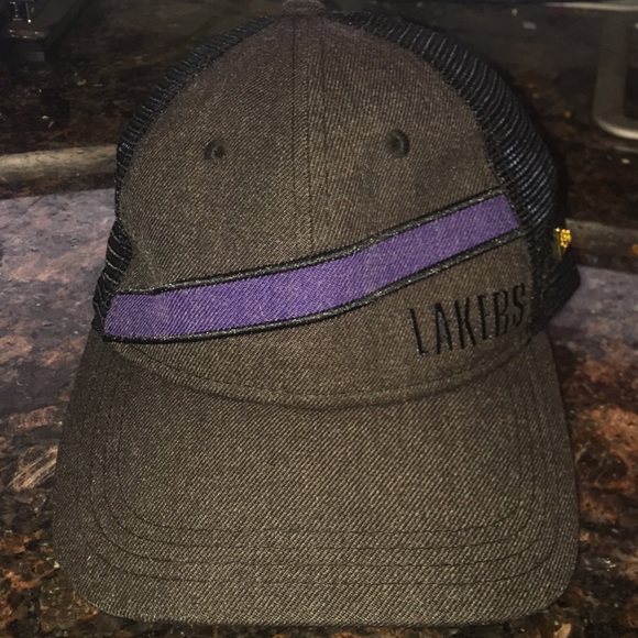 New Era Black Label LA Lakers Trucker Style Hat - Picture 1 of 8